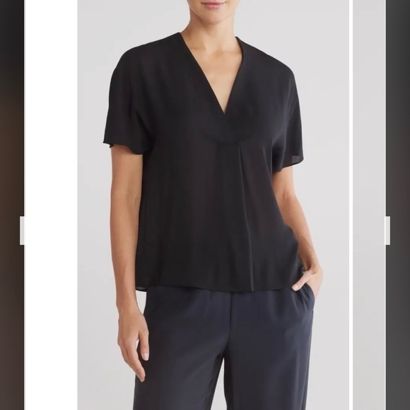 Vince Short Sleeve V-Neck Top In Black Size Xs